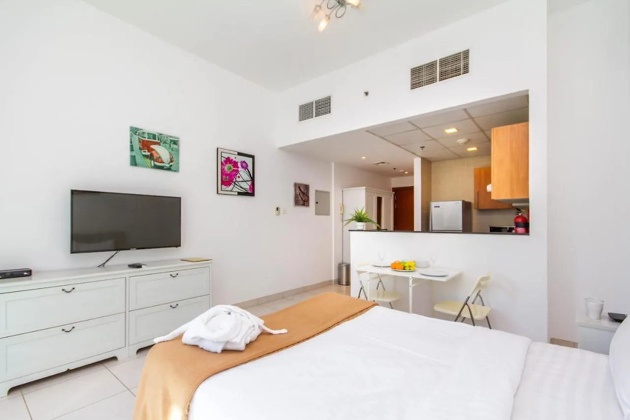 Bespoke Holiday Homes - Studio Apartment With Marina View Dubai United Arab Emirates