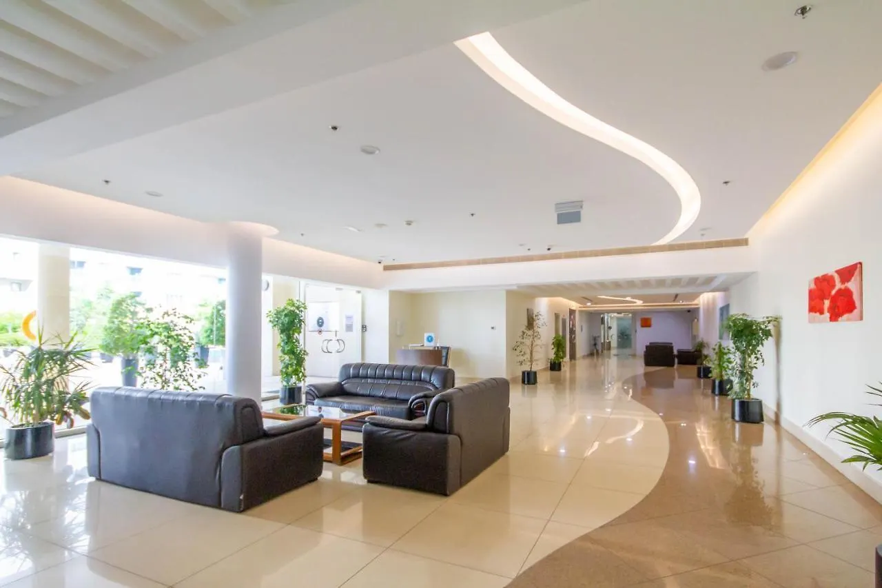 Bespoke Holiday Homes - Studio Apartment With Marina View Dubai