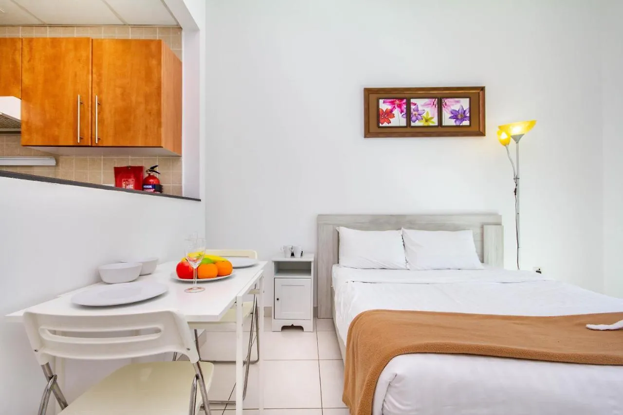 Bespoke Holiday Homes - Studio Apartment With Marina View Dubaj Zjednoczone Emiraty Arabskie