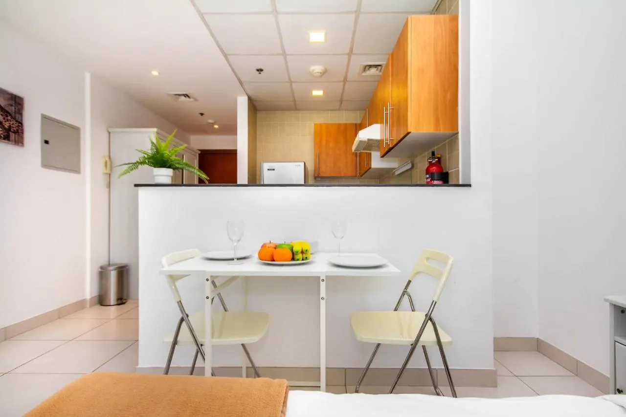 Bespoke Holiday Homes - Studio Apartment With Marina View Dubaj 0*,