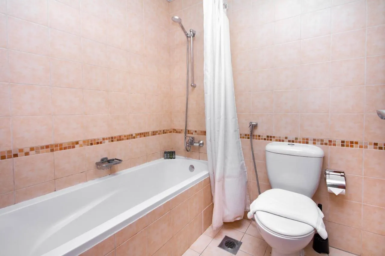 Bespoke Holiday Homes - Studio Apartment With Marina View Dubaj